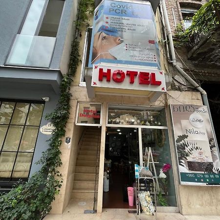 Hotel Dolphin 巴统 外观 照片