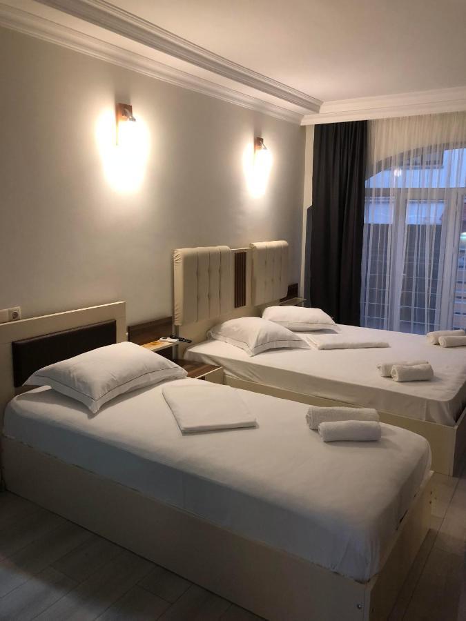 Hotel Dolphin 巴统 外观 照片
